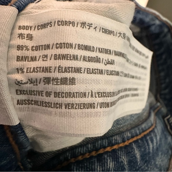 Abercrombie & Fitch Ultra High Rise Straight Distressed Size 2/26 Flaw - Picture 9 of 9